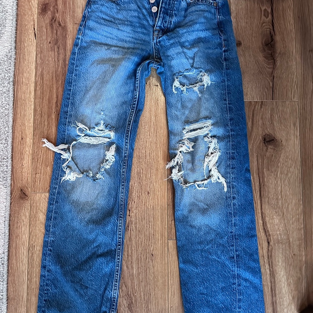 Womens Distressed Blue Jeans